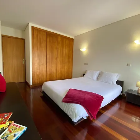 Appartement Tertulias Com As Ondas, T2 *