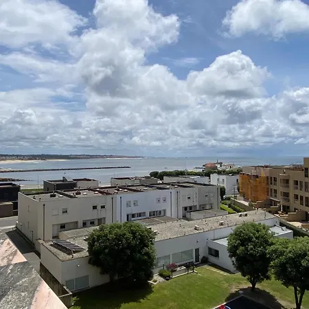 Tertulias Com As Ondas, T2 דירה